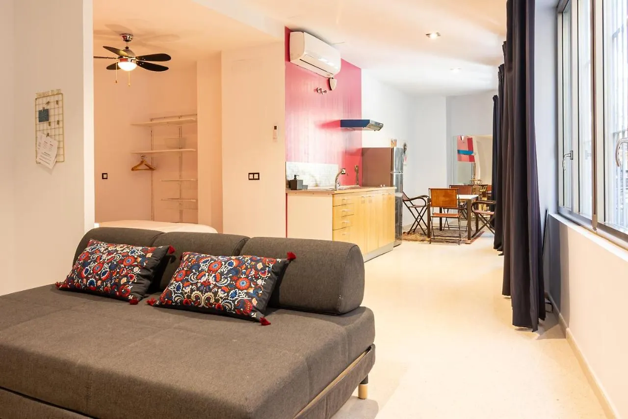 Saenz Suites Gallery By Bossh! Apartments Málaga 0*,  España