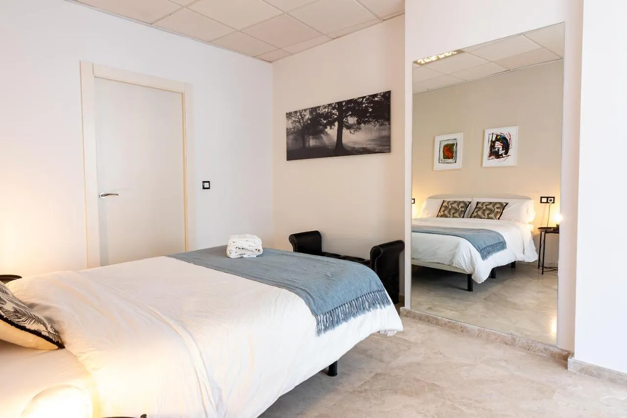 Saenz Suites Gallery By Bossh! Apartments Málaga 0*,