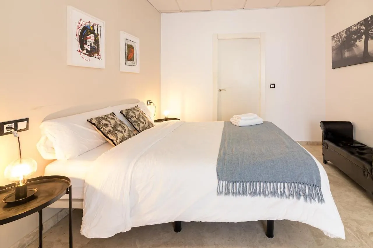 Saenz Suites Gallery By Bossh! Apartments Málaga 0*,  España