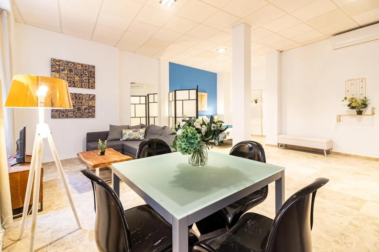 Saenz Suites Gallery By Bossh! Apartments Malaga