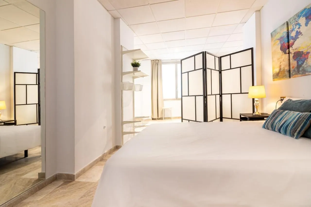 Saenz Suites Gallery By Bossh! Apartments Malaga 0*,