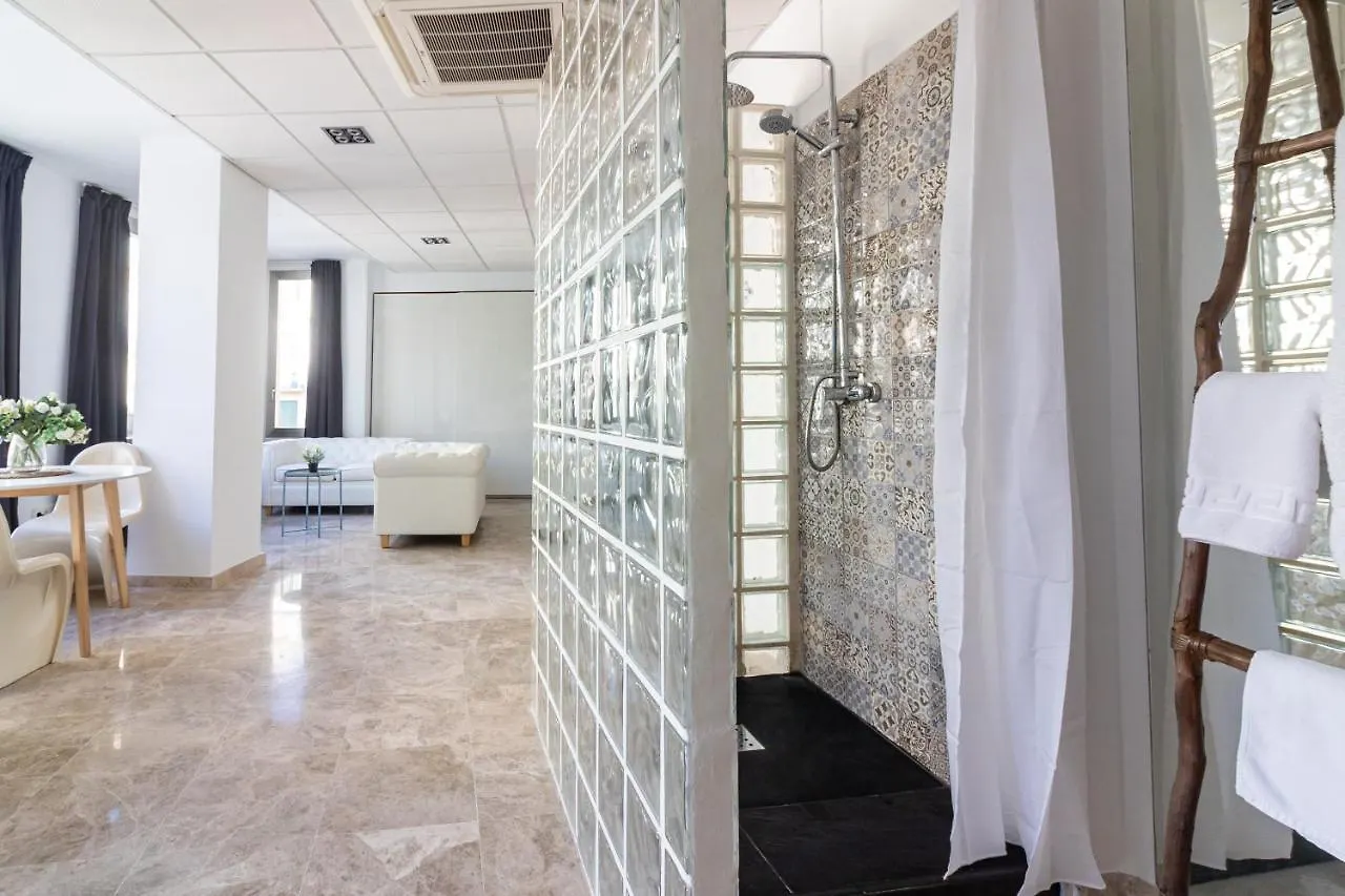 Saenz Suites Gallery By Bossh! Apartments Malaga Spain