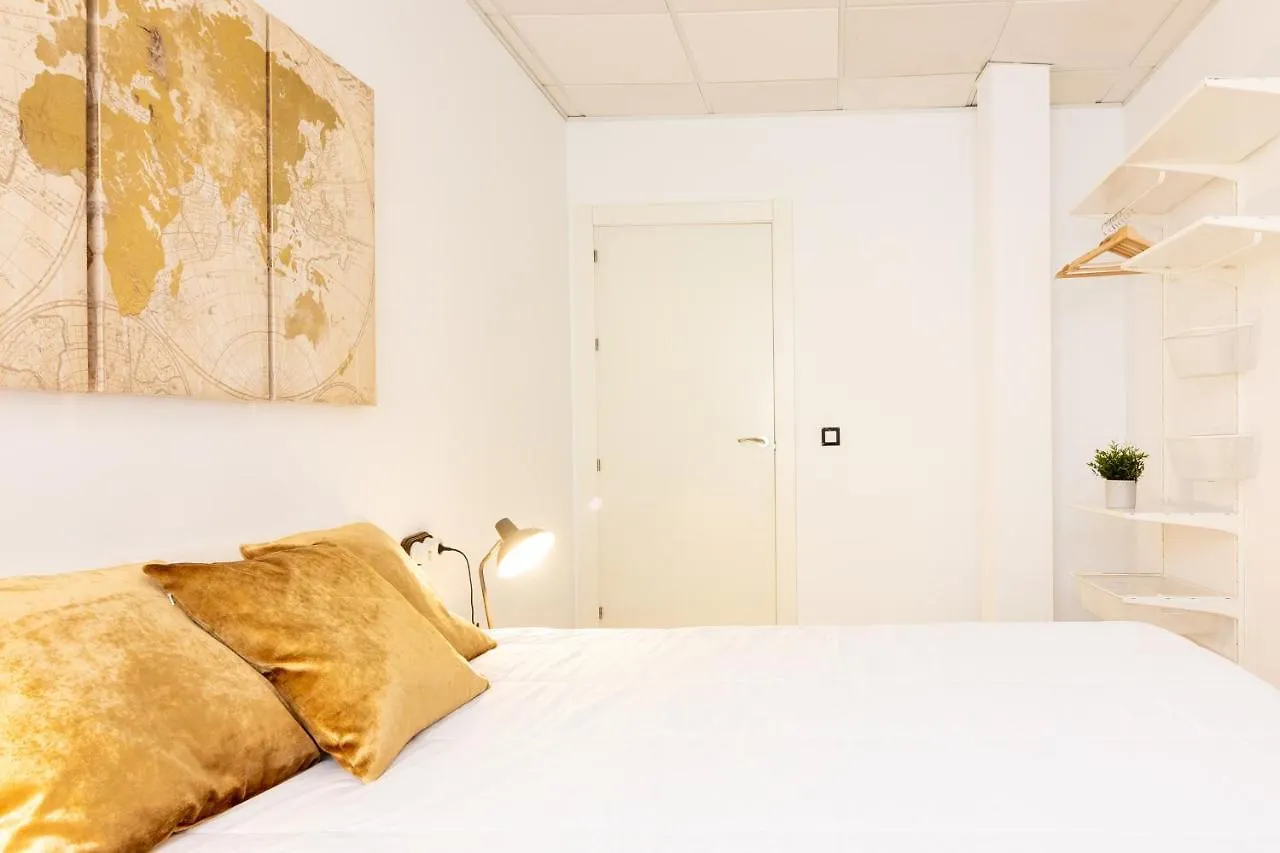Saenz Suites Gallery By Bossh! Apartments Малага