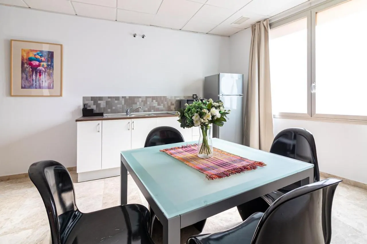 Saenz Suites Gallery By Bossh! Apartments Малага