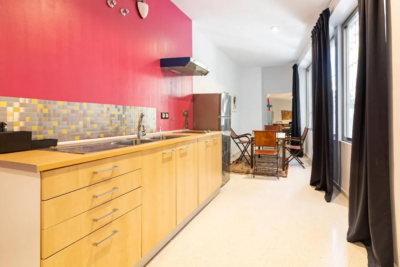 Saenz Suites Gallery By Bossh! Apartments Малага Испания
