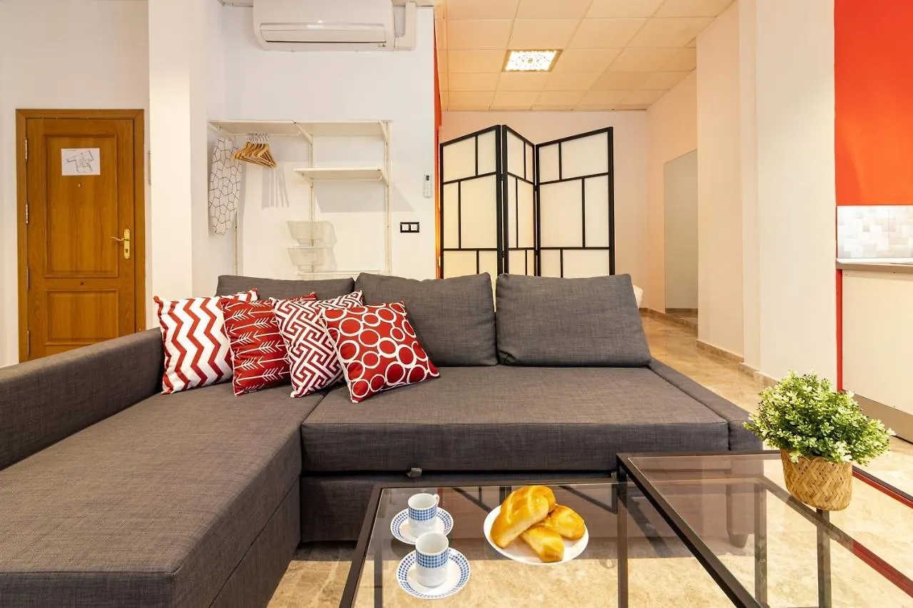 Saenz Suites Gallery By Bossh! Apartments Малага
